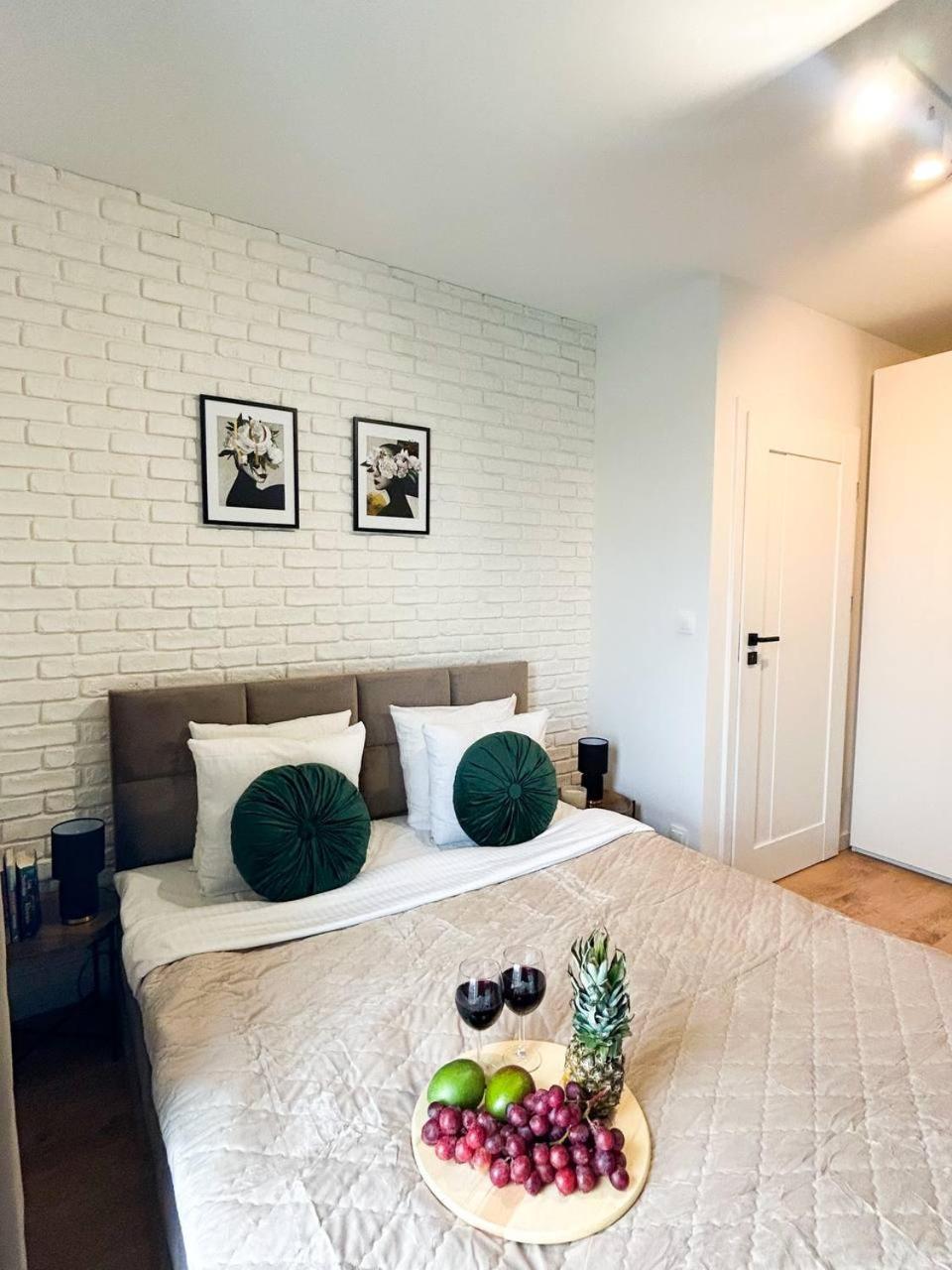 Lumina Luxury 3-Rooms Apartments With Parking Lodz  Exterior photo